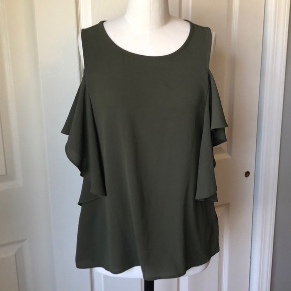 Bobeau olive green lightweight top - Picture 2 of 6